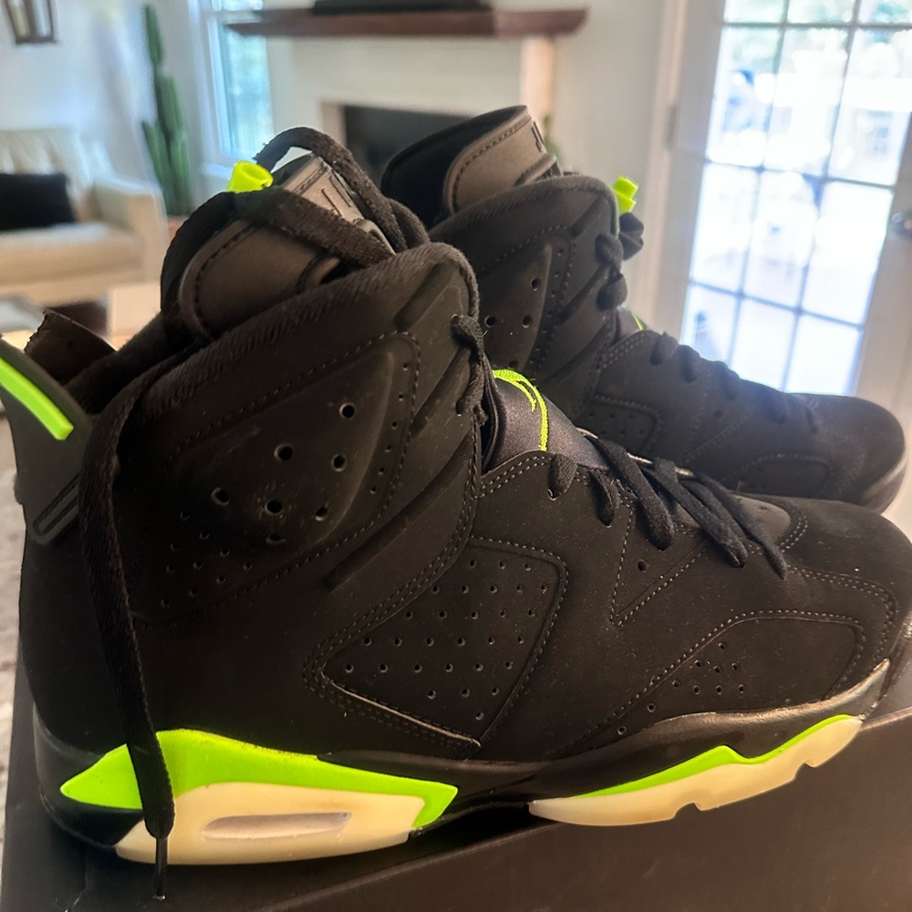 Jordan 6 Retro
Electric Green (GS)